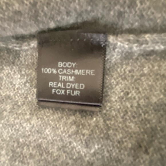 Qi Cashmere Cashmere & Fox-Fur Cuff Cardigan Sweater / Size XSmall - Picture 17 of 17